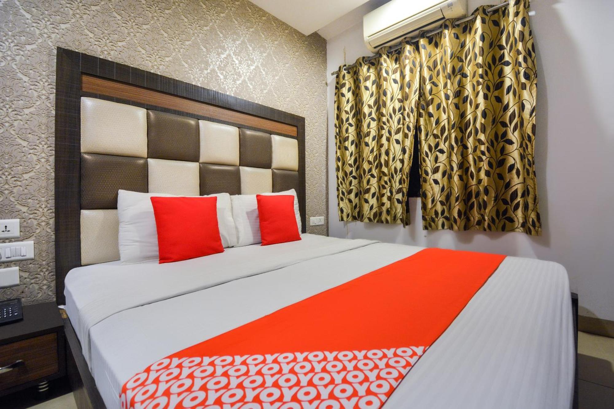 Hotel O Lexis Ludhiana Exterior foto