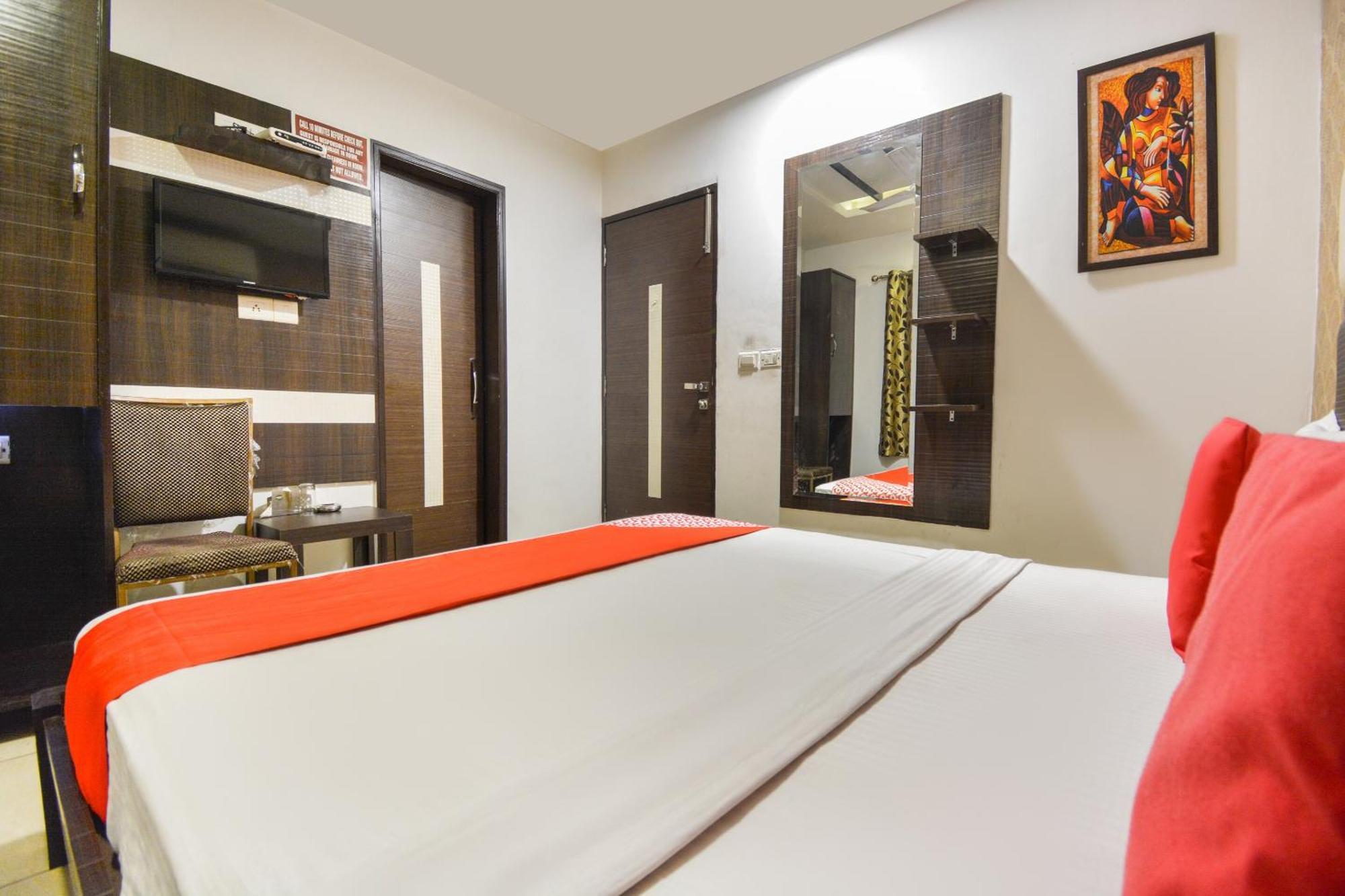 Hotel O Lexis Ludhiana Exterior foto